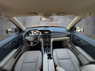 Vehicle image thumbnail, number 9