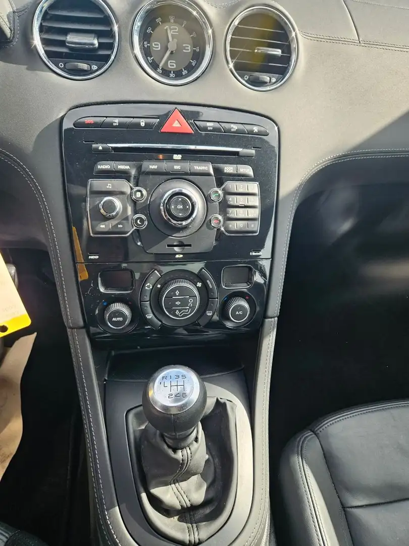 Vehicle image, number 11