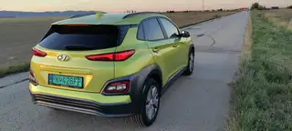 Vehicle image thumbnail, number 4