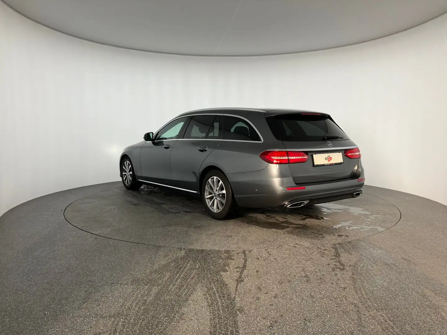 Vehicle image, number 2