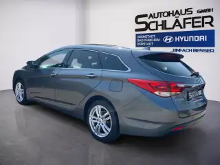 Vehicle image thumbnail, number 6