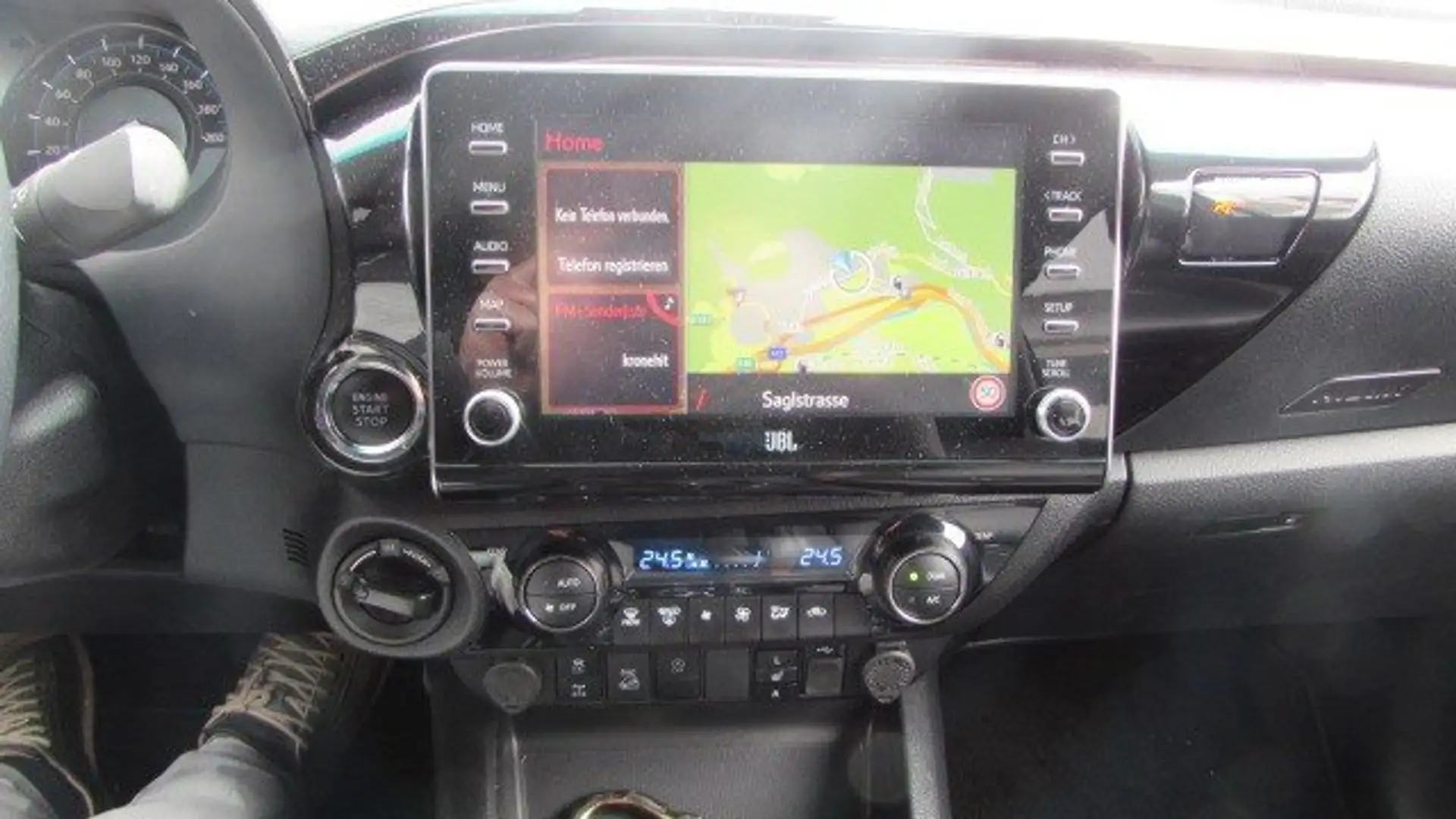 Vehicle image, number 12