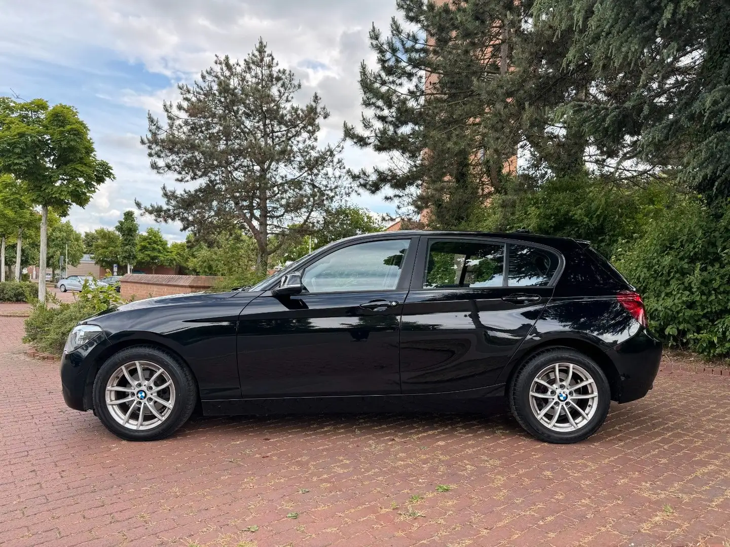 Vehicle image, number 2