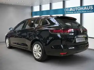 Vehicle image thumbnail, number 6
