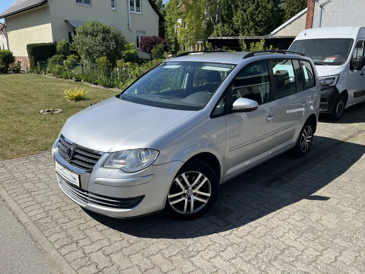 Vehicle image, number 3