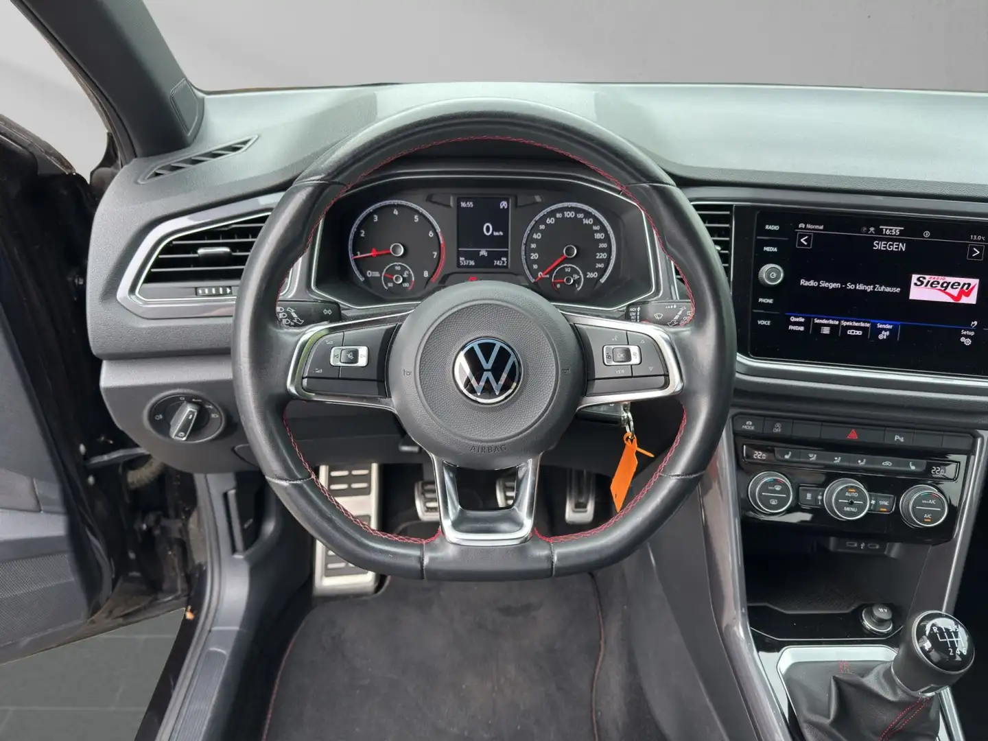 Vehicle image, number 10