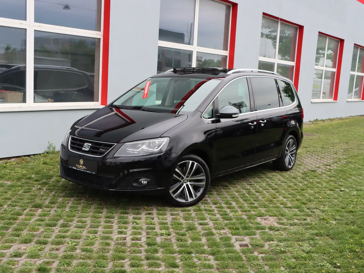 Vehicle image, number 2