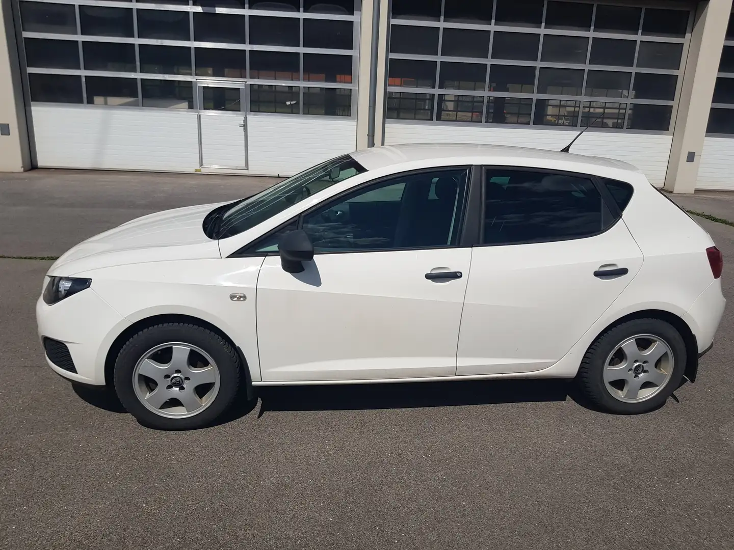 Vehicle image, number 1