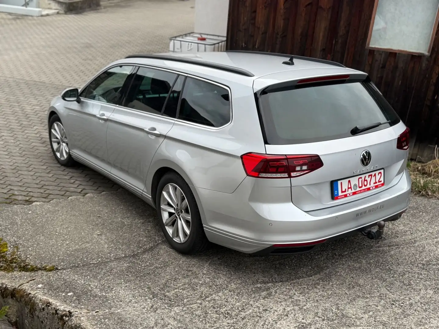 Vehicle image, number 4