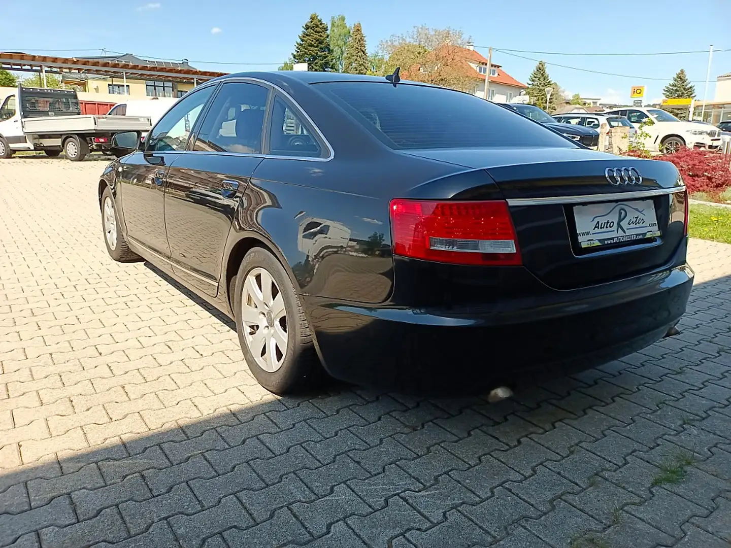 Vehicle image, number 3