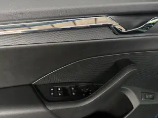 Vehicle image thumbnail, number 16