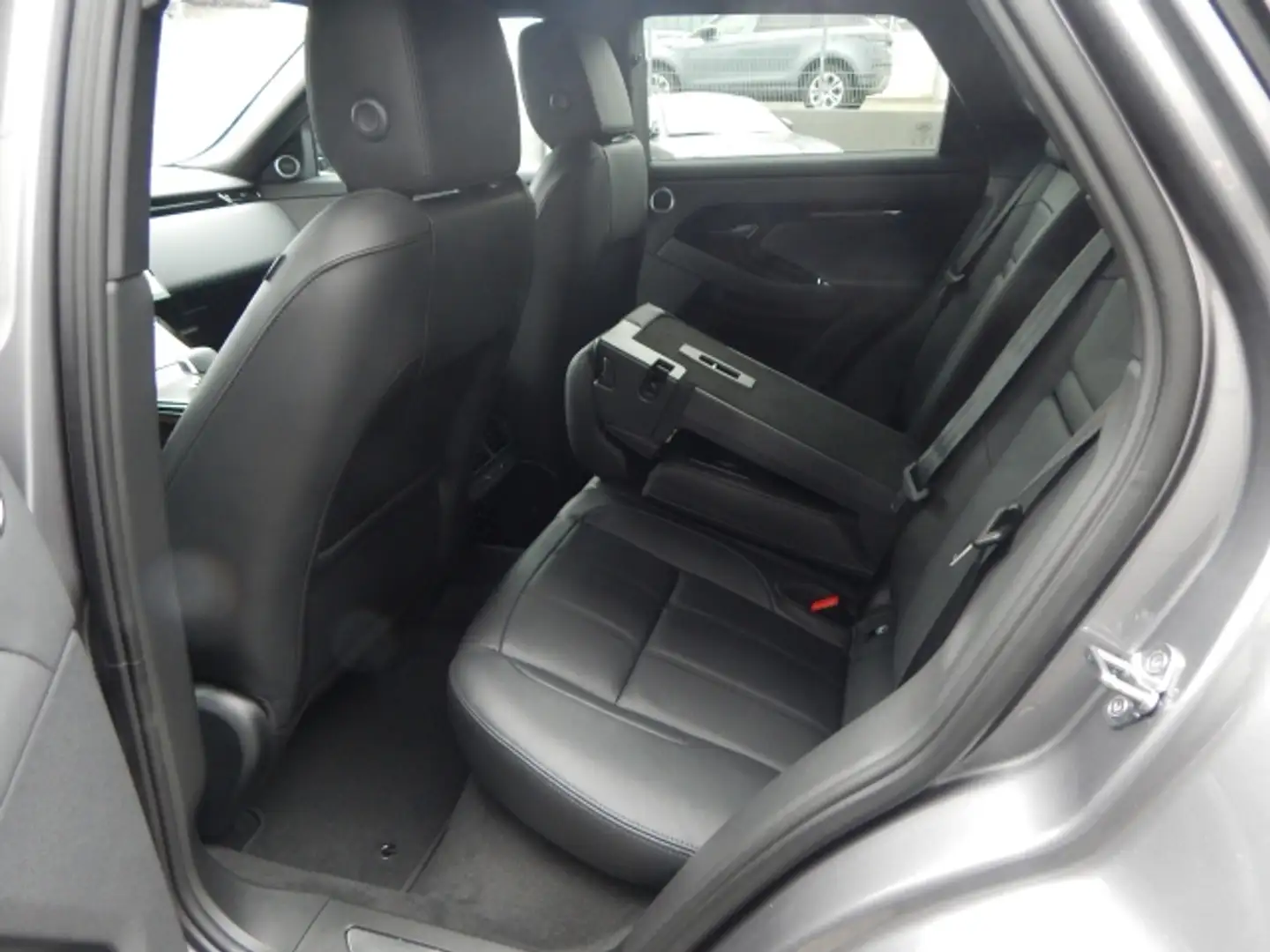 Vehicle image, number 7