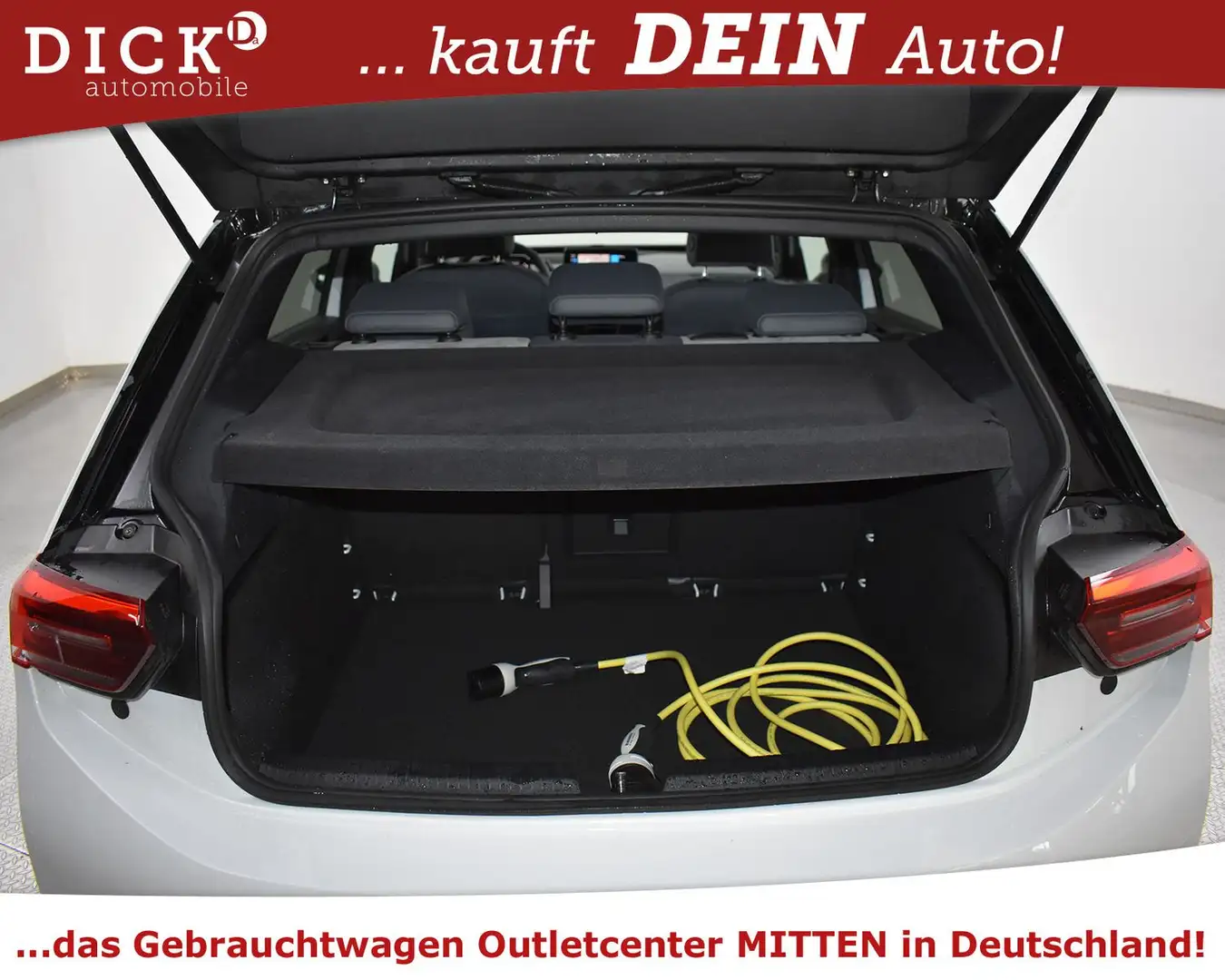 Vehicle image, number 19
