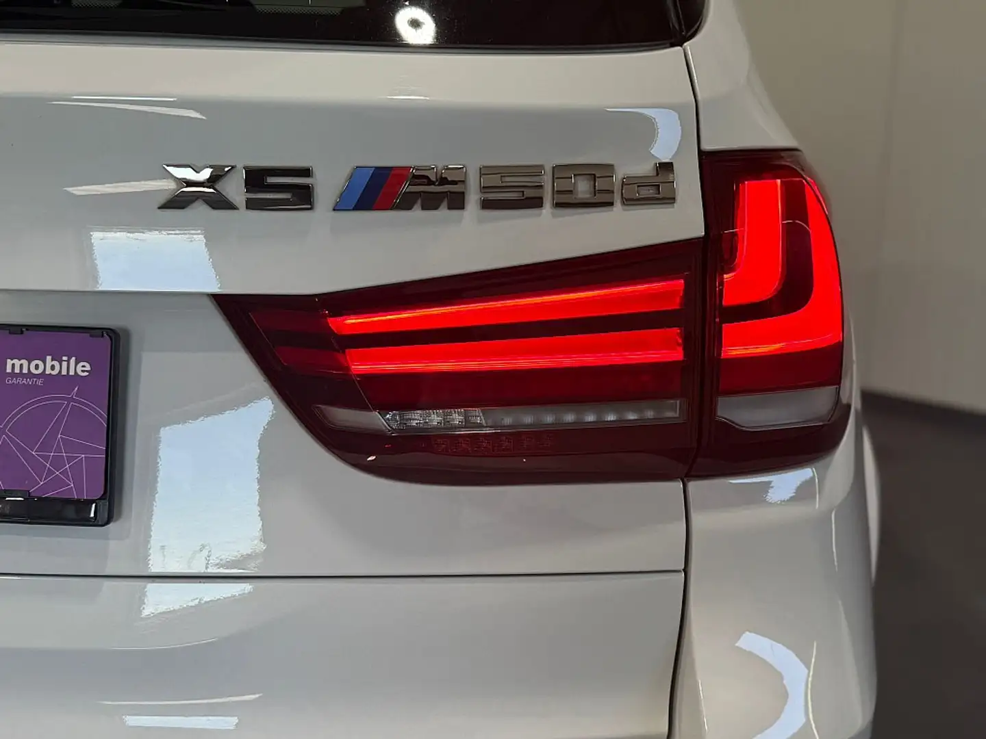 Vehicle image, number 9