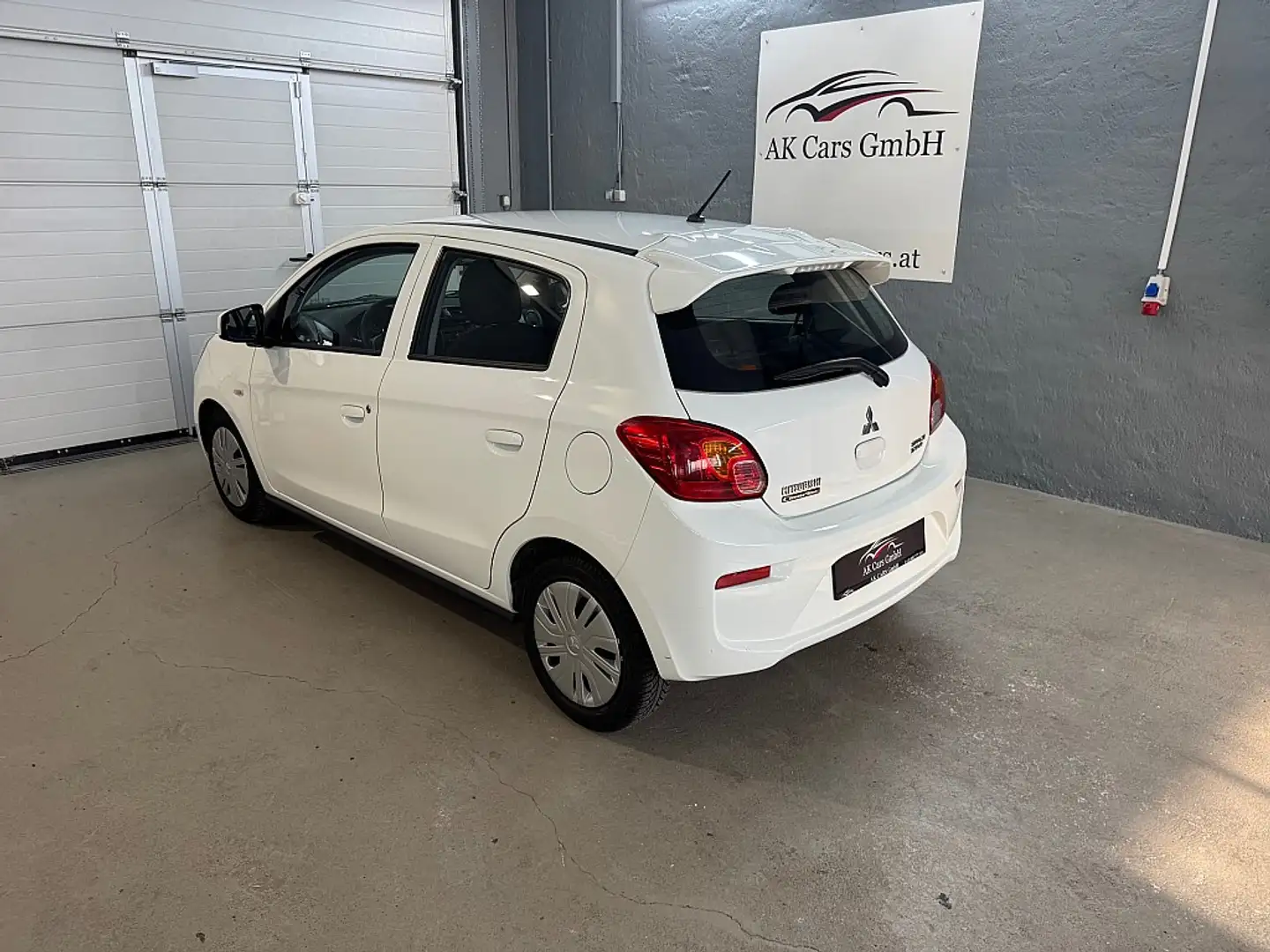 Vehicle image, number 7