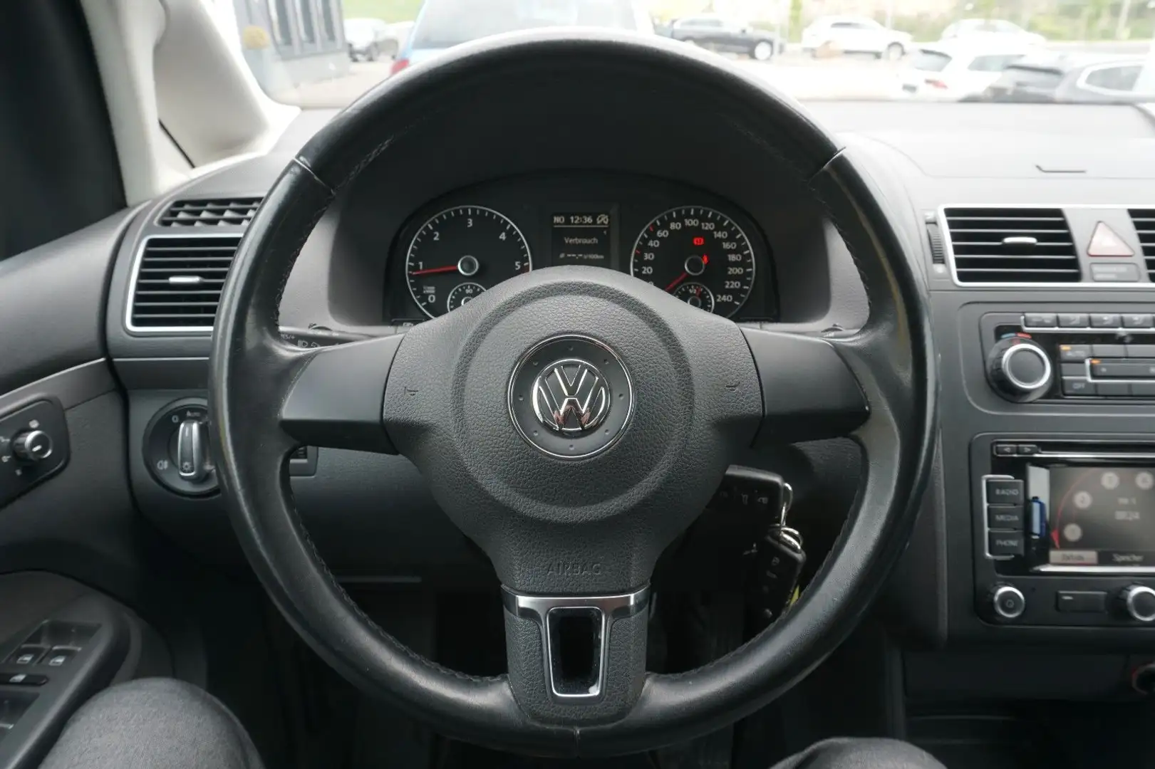 Vehicle image, number 18