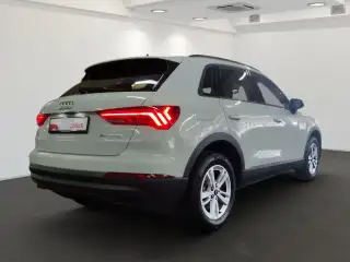 Vehicle image thumbnail, number 4