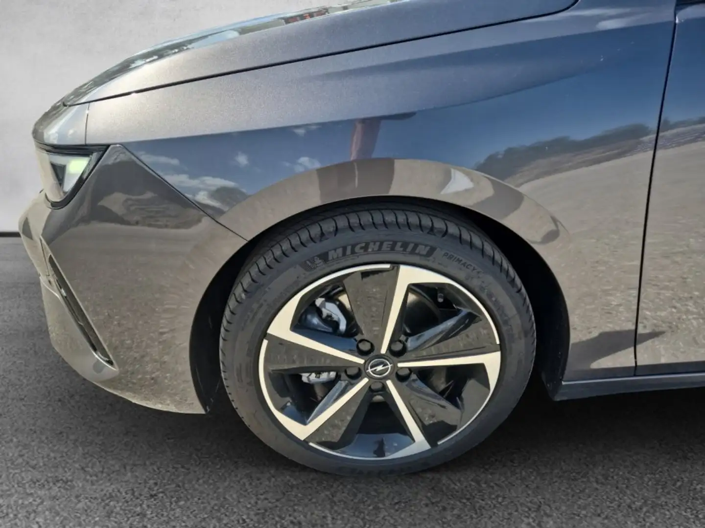Vehicle image, number 20