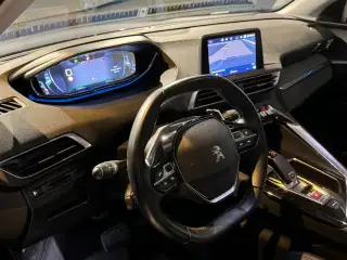 Vehicle image thumbnail, number 6