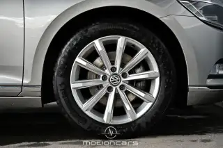 Vehicle image thumbnail, number 7