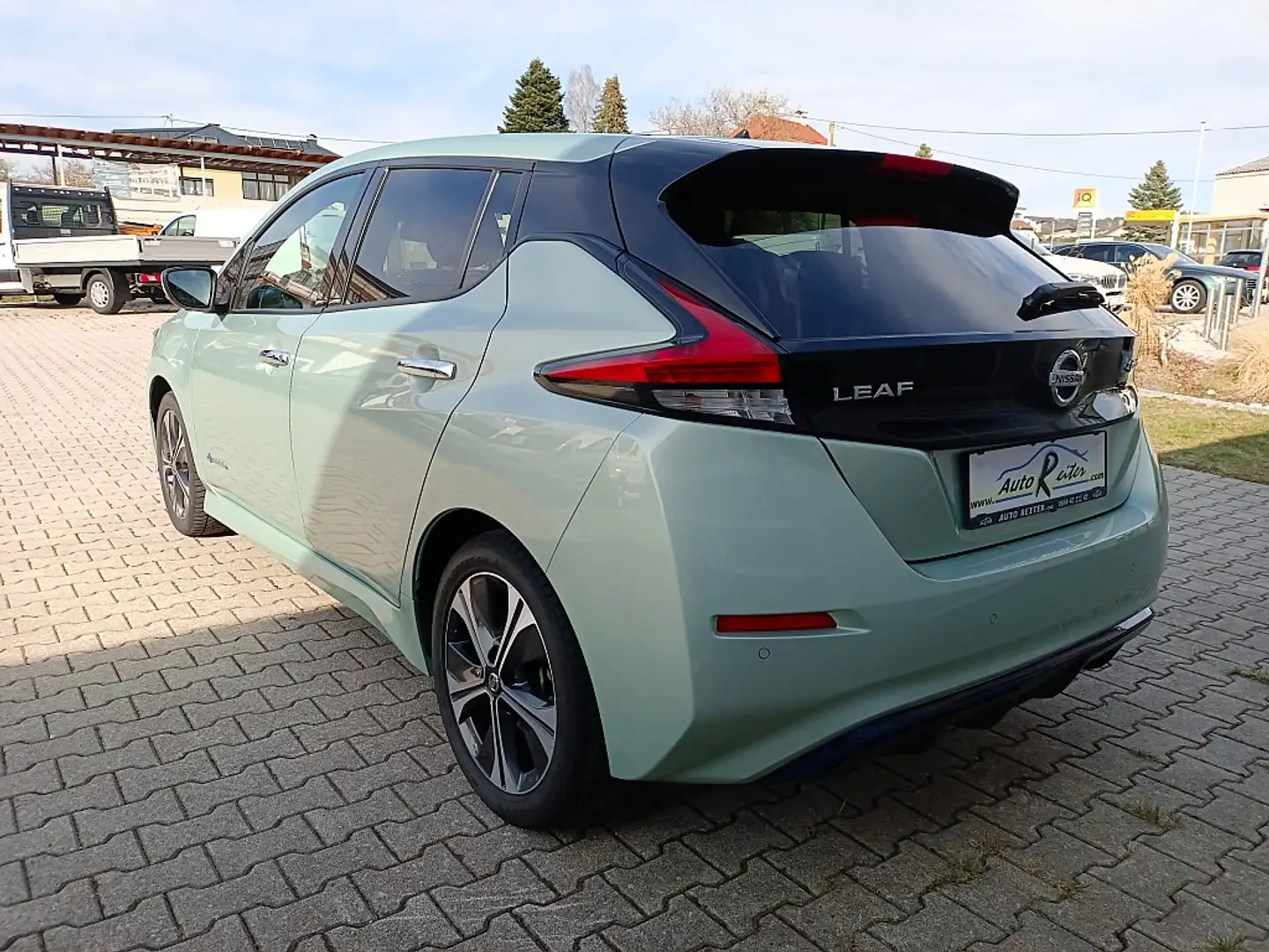 Vehicle image, number 3