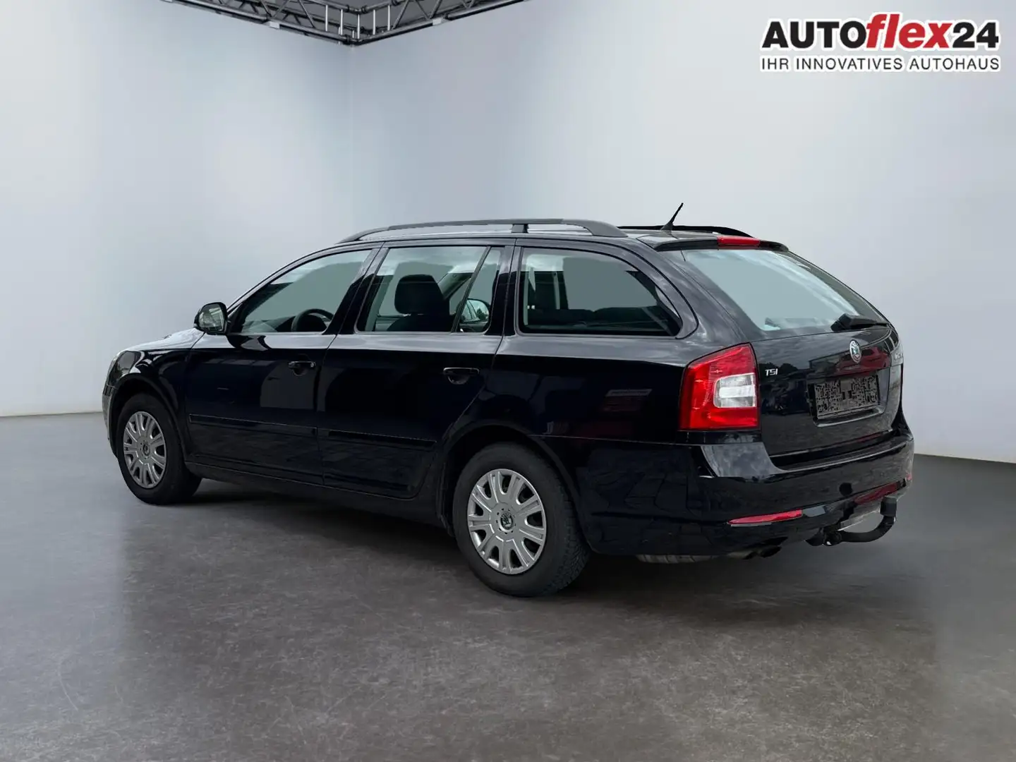 Vehicle image, number 5