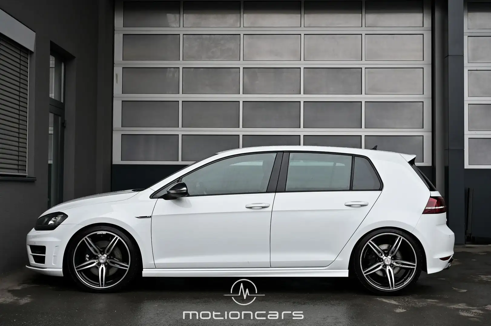 Vehicle image, number 6