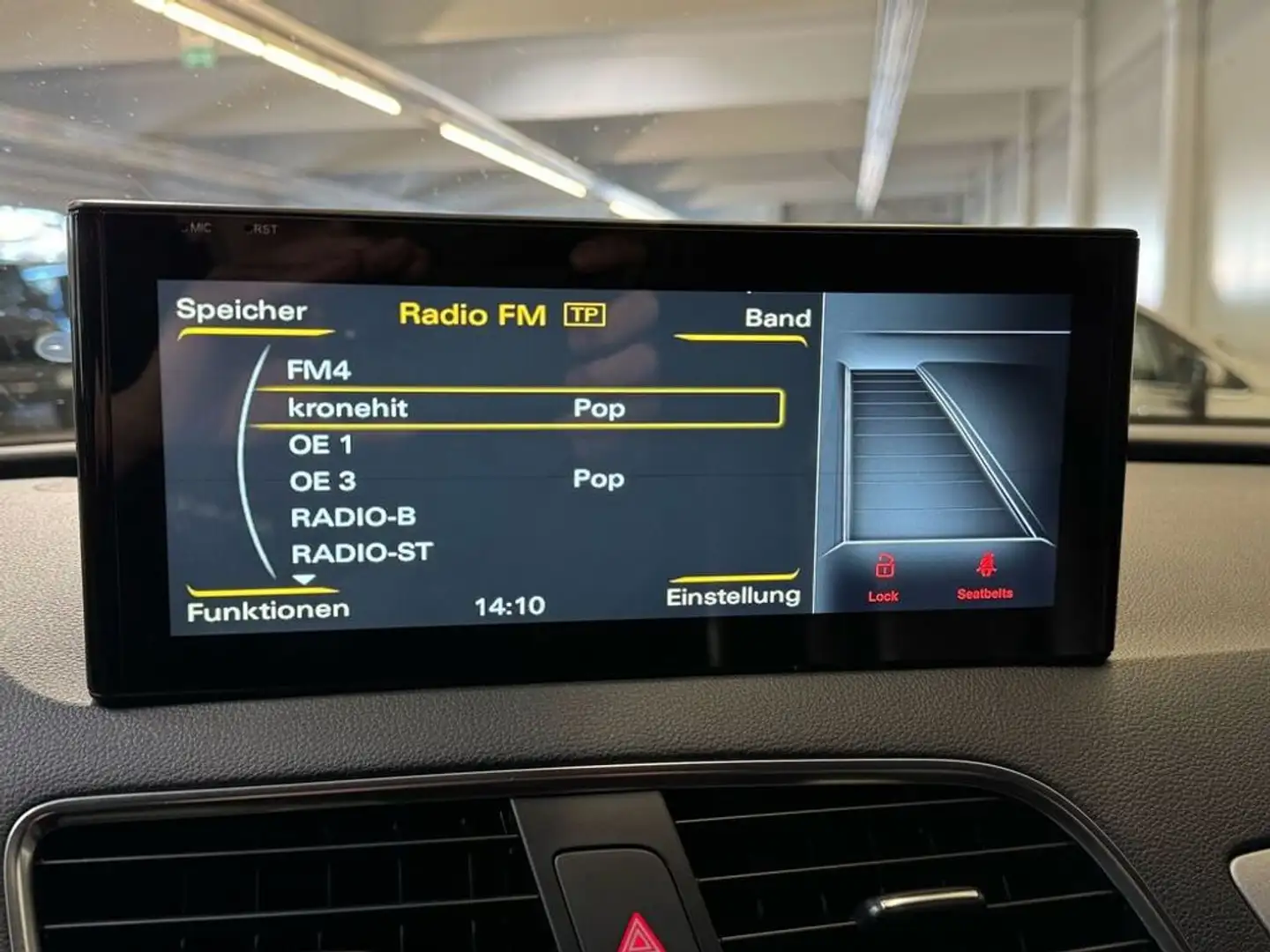 Vehicle image, number 18
