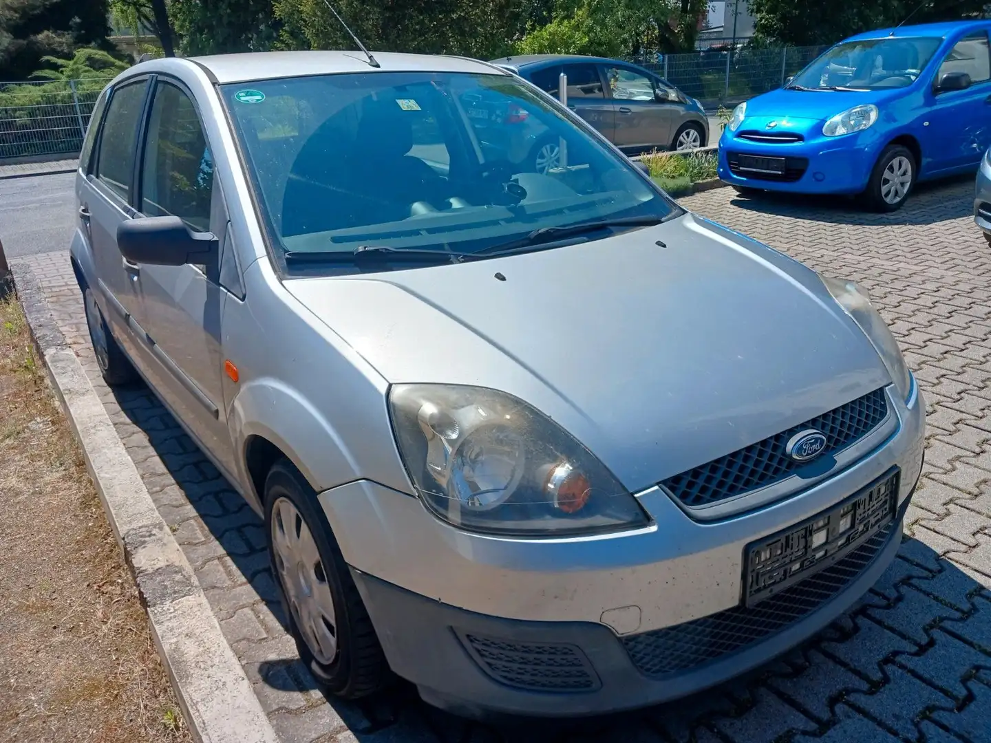 Vehicle image, number 3