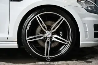 Vehicle image thumbnail, number 7
