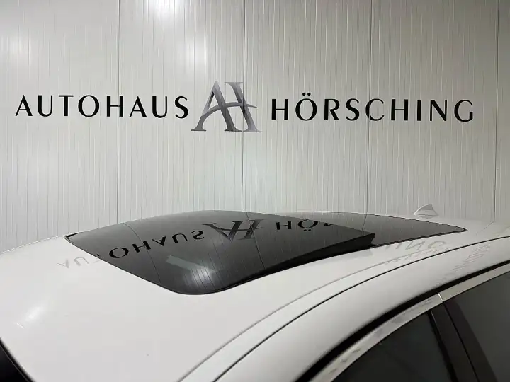 Additional image of the vehicle