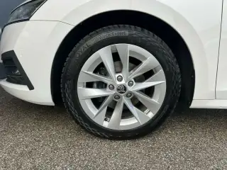 Vehicle image thumbnail, number 6
