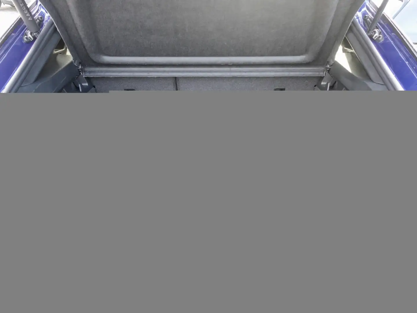 Vehicle image, number 19