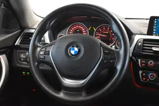 Vehicle image thumbnail, number 12