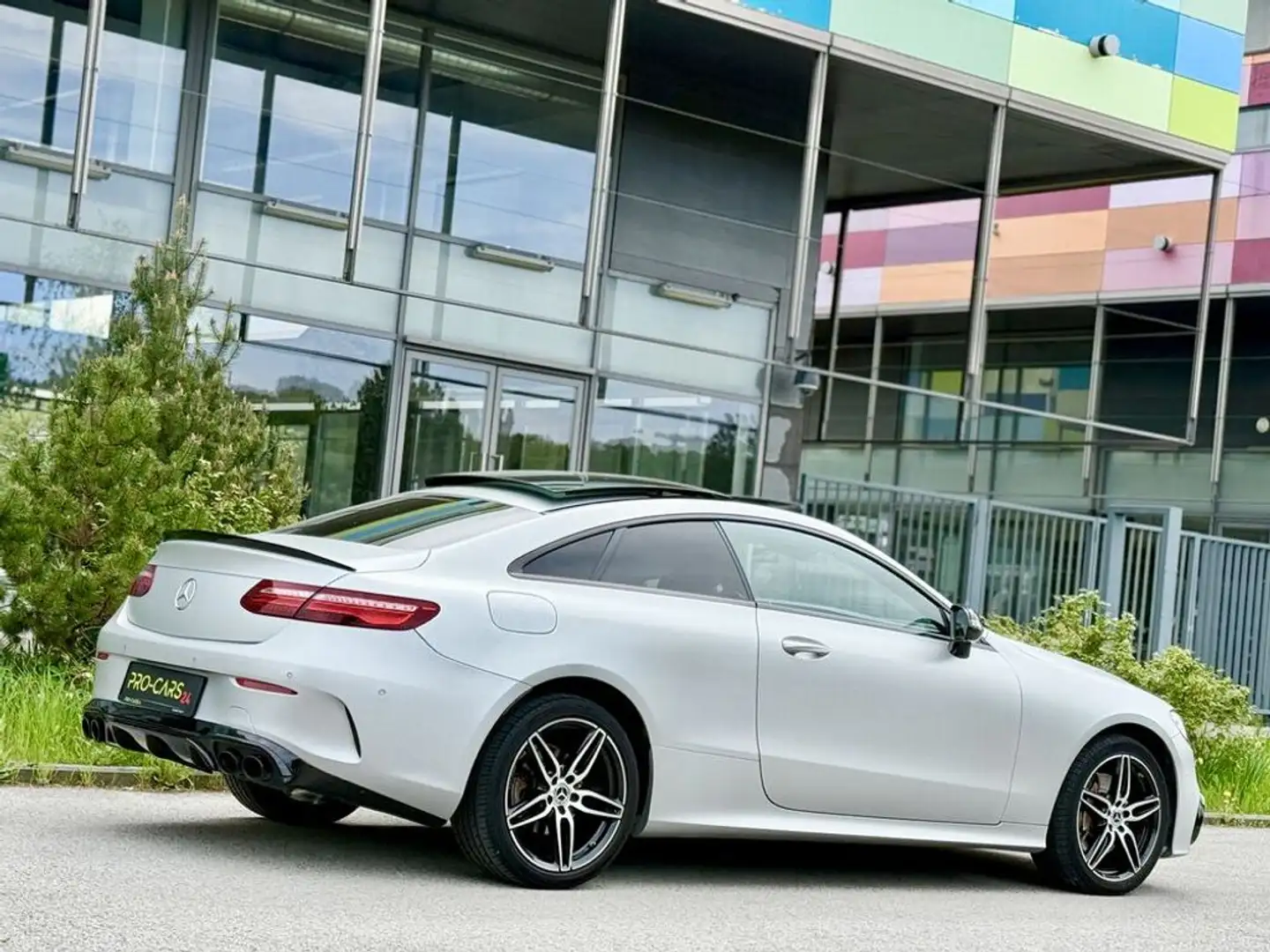 Vehicle image, number 5