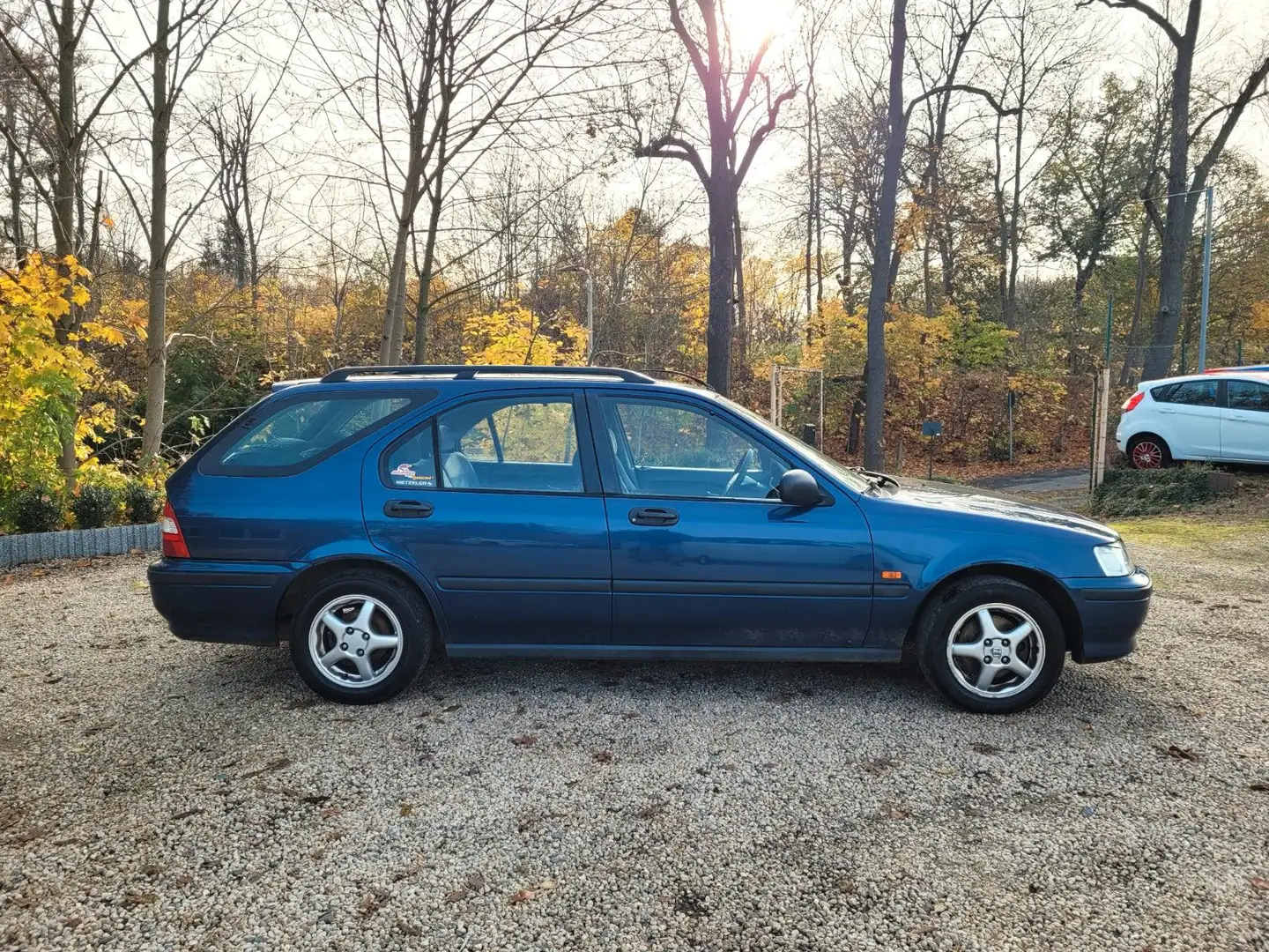 Vehicle image, number 7