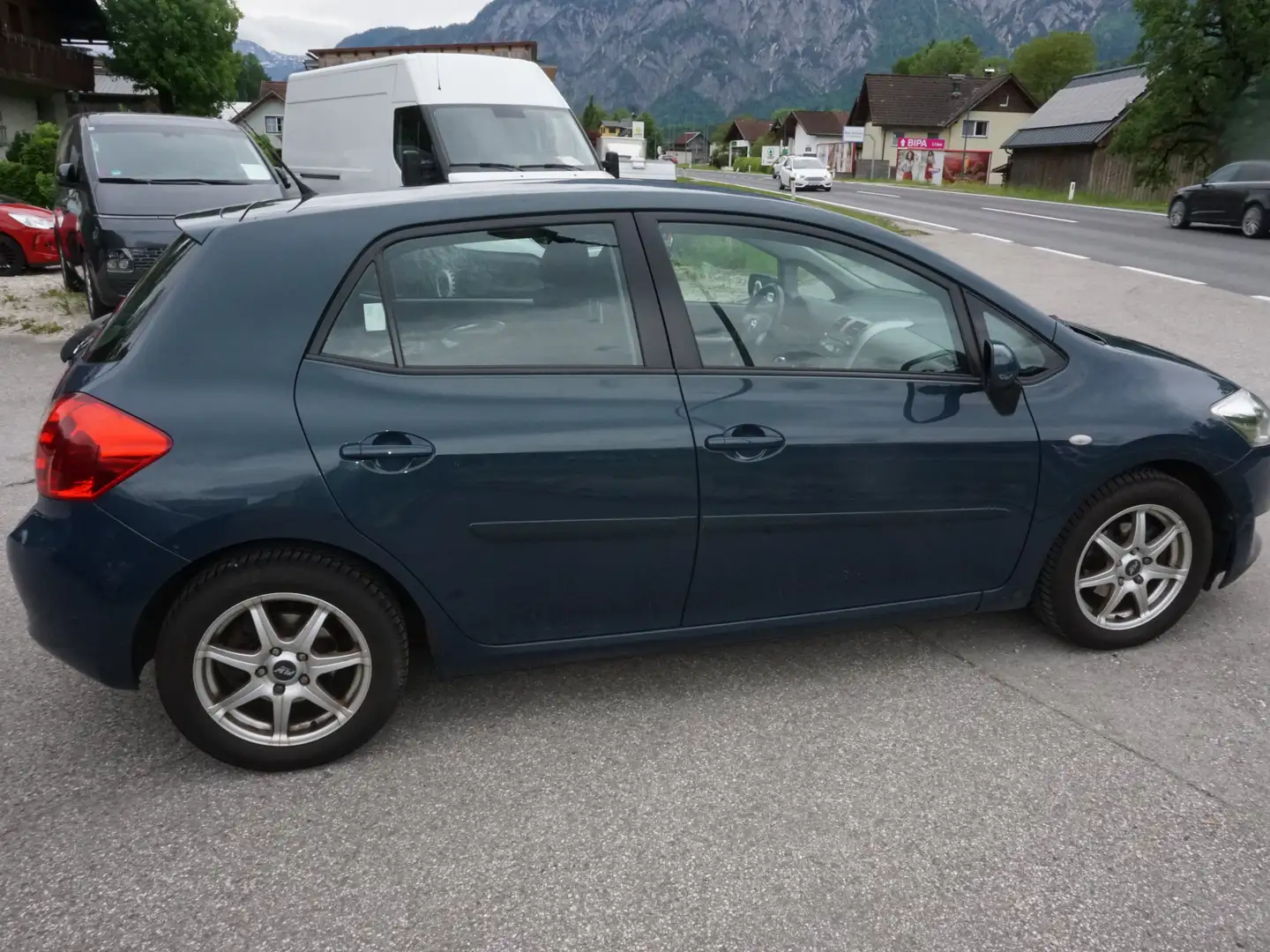 Vehicle image, number 8