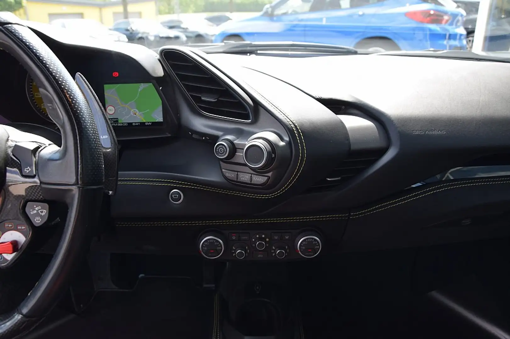 Vehicle image, number 10