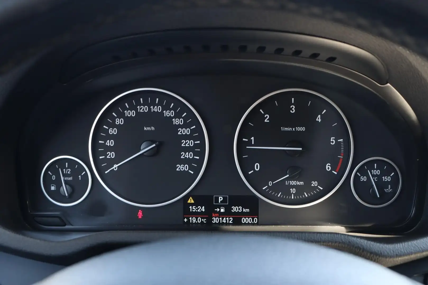 Vehicle image, number 9