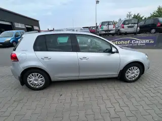 Vehicle image thumbnail, number 4