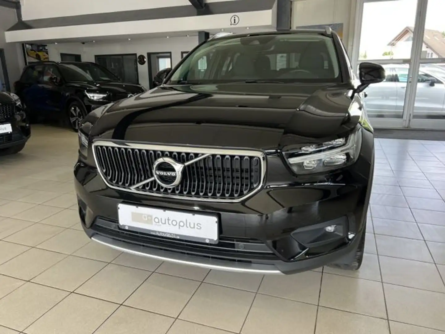 Vehicle image, number 2
