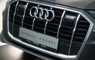 Vehicle image thumbnail, number 4
