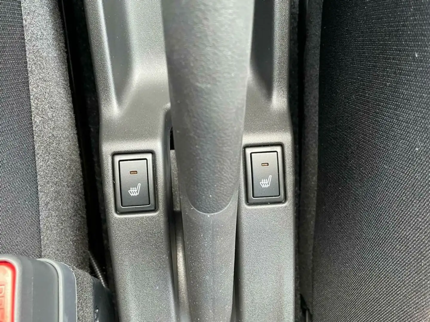 Vehicle image, number 10