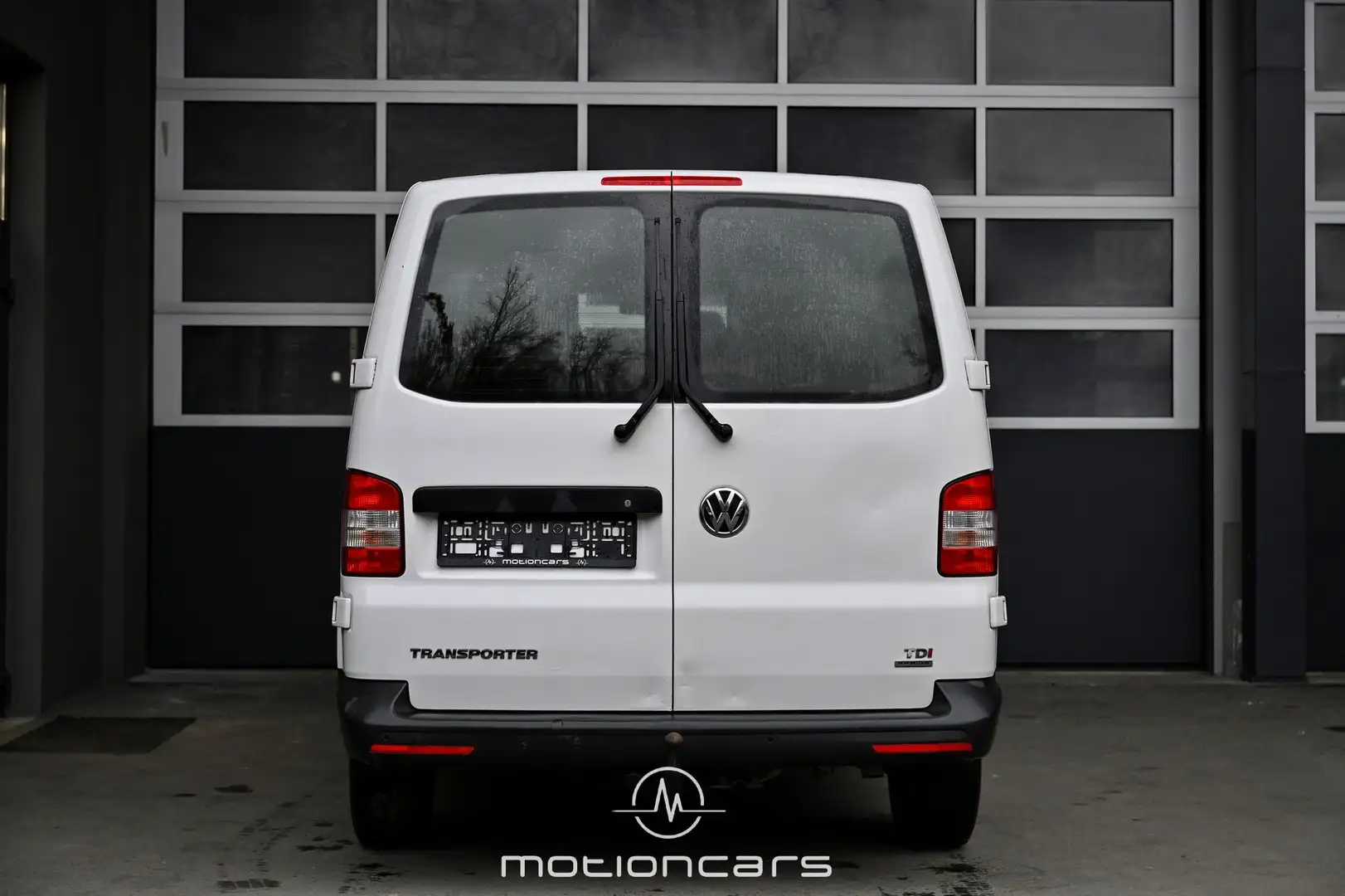 Vehicle image, number 4