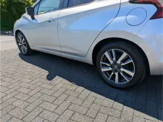 Vehicle image thumbnail, number 16