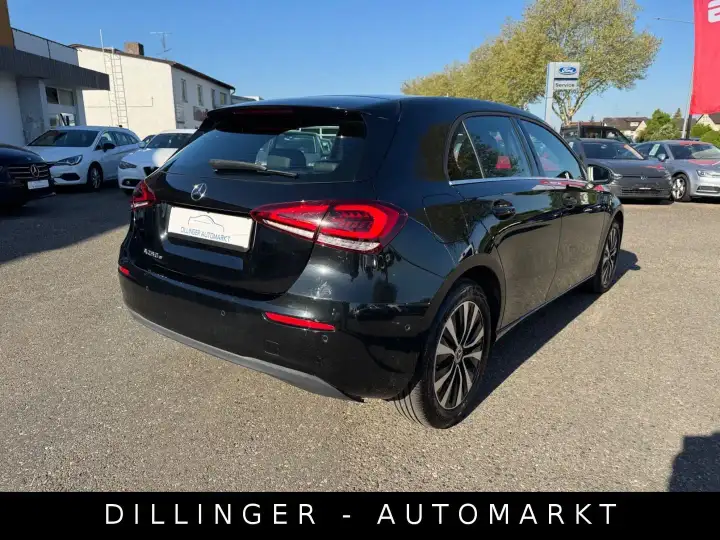 Additional image of the vehicle