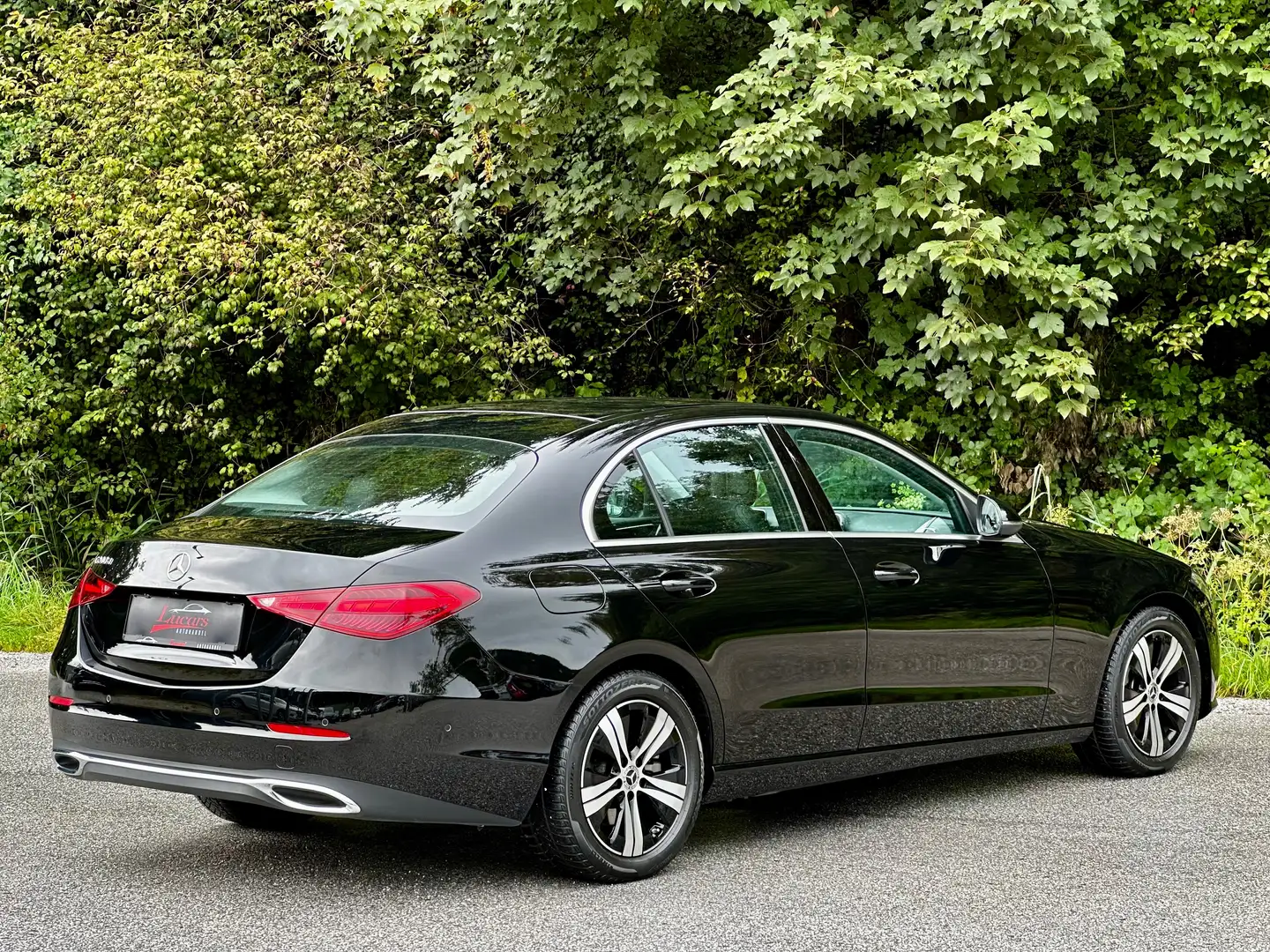 Vehicle image, number 5