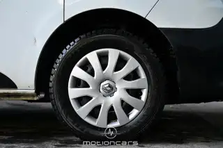 Vehicle image thumbnail, number 7