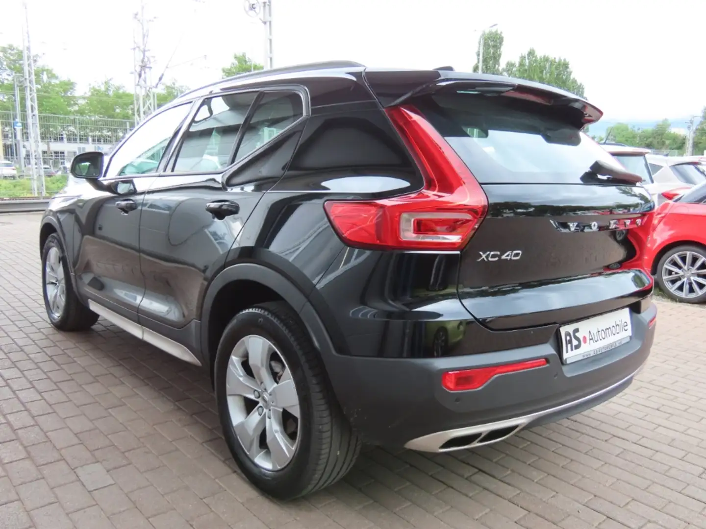 Vehicle image, number 4