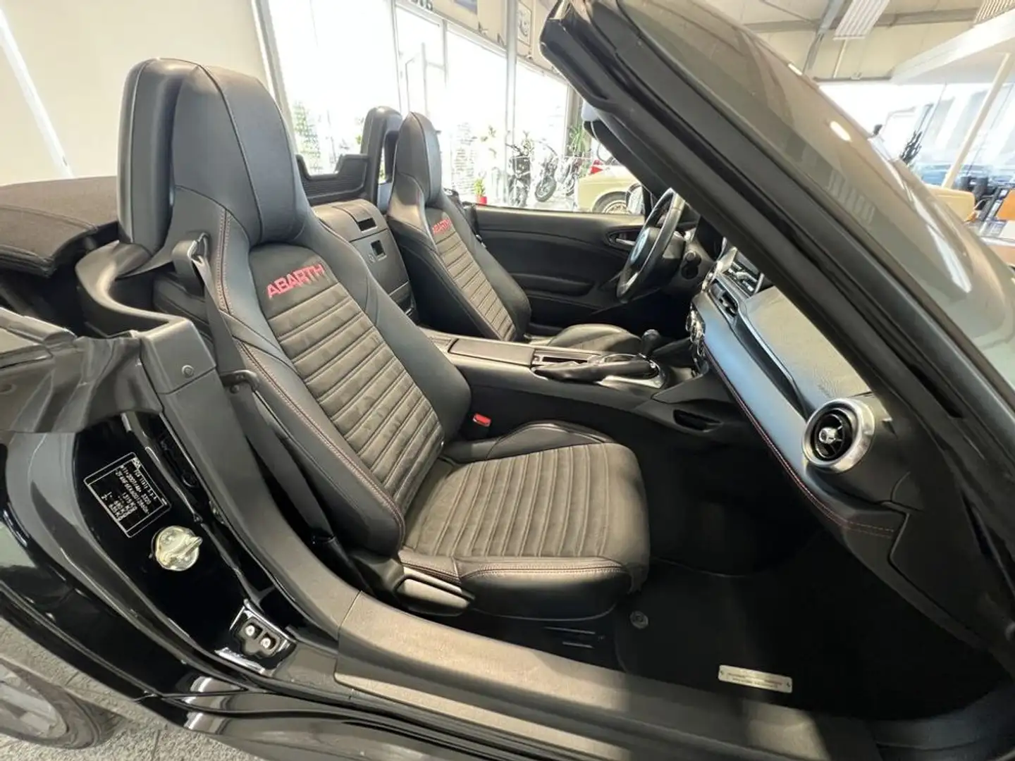Vehicle image, number 7